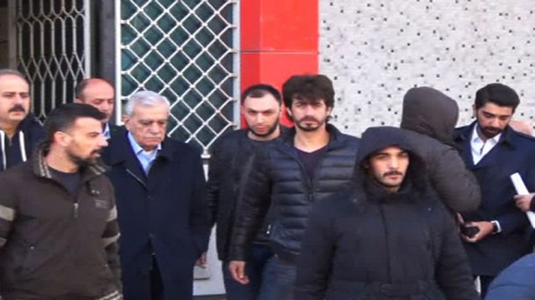 Ahmed Turk bo girtîgeha Silivriyê li Stenbolê hat veguheztin